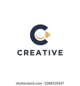 C diseño de logotipo vectorial de lámpara de letra
