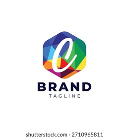 Logotipo geométrico vibrante com um "C" moderno que reflete criatividade e inovação.