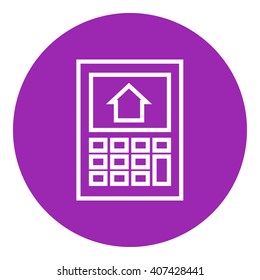Calculadora con el icono de la línea de la casa en pantalla.