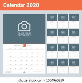 Zeitplan für 2020. Wall-Kalender-Planer mit Platz für Foto. Vektordesign-Druckvorlage. Die Woche beginnt am Montag. Menge von 12 Monaten
