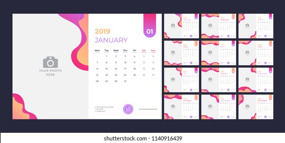 Diseño del calendario para 2019. Sencillo fondo rojo y naranja. La semana empieza el lunes. Conjunto de 12 páginas de calendario plantilla de diseño vectorial con lugar para la foto.