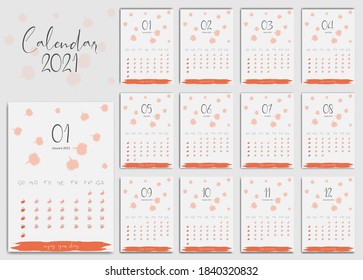 Plantilla de calendario, tipo de letra Diseño de Calendario 2021 en escritura a mano. Calendario diario. Calendario de tamaño A5, en elementos gris y naranja, Semana empieza el domingo.