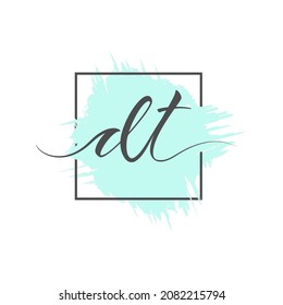 las letras caligráficas minúsculas DT se escriben en una línea sólida sobre un fondo de color en un marco. Ilustración vectorial. Estilo sencillo