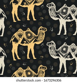 Kamel-Doppelexposition. Altes Ägypten, Pharao, Ankh, Pyramid.Nahtloses Muster. Verpacken von Altpapier, Scrapbooking-Stil. Vintage-Hintergrund. mittelalterliches Manuskript, Gravitation