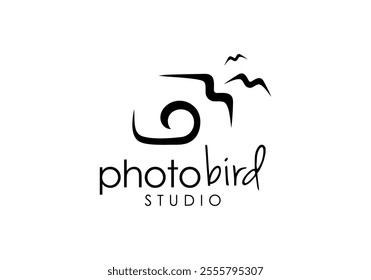 camera with bird logo. animal photography concept design template