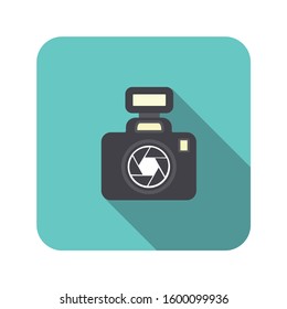 Camera button. Image from a camera. Pictogram of a nice camera to take photos.