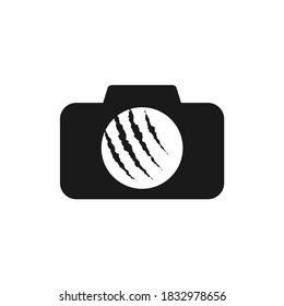 Camera with Claw scratches logo vector design, wildlife photography Icon 