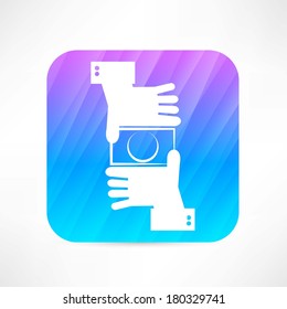 camera in hands icon