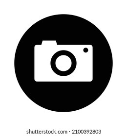 Icono de cámara con círculo negro. Vector.