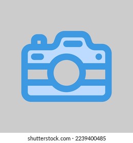 Icono de cámara en azul sobre viajes, uso para presentación de aplicaciones móviles en sitios web