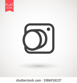 Camera icon, flat photo camera vector isolated. Modern simple snapshot photography sign. Instant Photo internet concept. Trendy symbol for website design, web button, mobile app. Logo illustration.