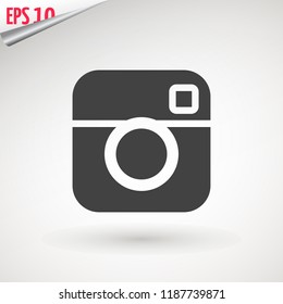 Camera icon, flat photo camera vector isolated. Modern simple snapshot photography sign. Instant Photo internet concept. Trendy symbol for website design, web button, mobile app. Logo illustration