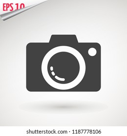 Camera icon, flat photo camera vector isolated. Modern simple snapshot photography sign. Instant Photo internet concept. Trendy symbol for website design, web button, mobile app. Logo illustration