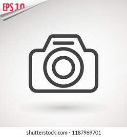 Camera icon, flat photo camera vector isolated. Modern simple snapshot photography sign. Instant Photo internet concept. Trendy symbol for website design, web button, mobile app. Logo illustration