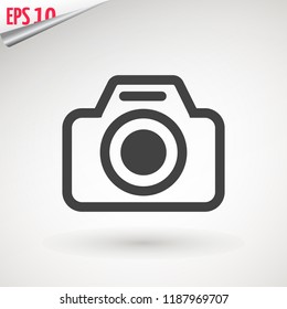 Camera icon, flat photo camera vector isolated. Modern simple snapshot photography sign. Instant Photo internet concept. Trendy symbol for website design, web button, mobile app. Logo illustration