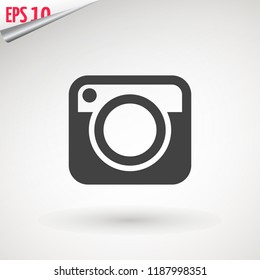 Camera icon, flat photo camera vector isolated. Modern simple snapshot photography sign. Instant Photo internet concept. Trendy symbol for website design, web button, mobile app. Logo illustration