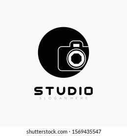 camera icon on white background