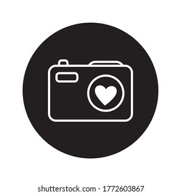 Camera Icon. Camera symbol. Camera vector icon on white background