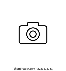 Camera icon vector illustration. photo camera sign and symbol. photography icon.