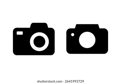 Camera icon vector illustration. photo camera sign and symbol. photography icon.