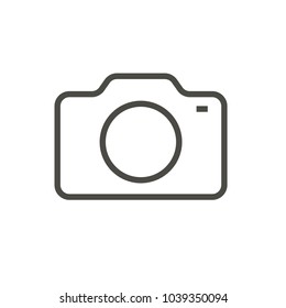 Camera icon vector. Line photo symbol. Trendy flat image outline ui sign design. Thin linear graphic pictogram for web site, mobile application. Logo illustration.
