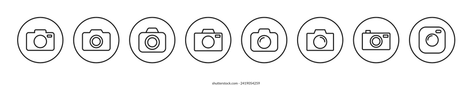 Camera icon vector. photo camera sign and symbol. photography icon.