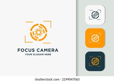 diseño del logotipo de la lente de la cámara con cuadrado abstracto