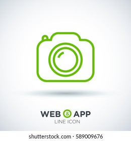 Camera list vector icon. Photo line vector icon for websites and mobile minimalistic flat design.