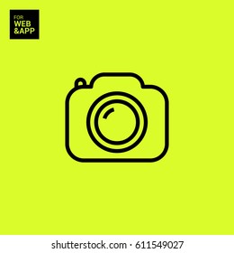 Camera list vector icon. Photo line vector icon for websites and mobile minimalistic flat design.