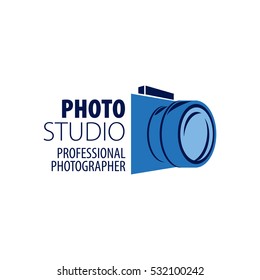 camera logo, a photographer
