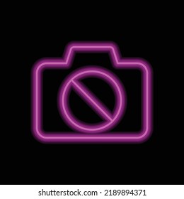 Kamera, kein Foto einfache Symbol Vektorgrafik. Flaches Design. violetter Neon auf schwarzem Hintergrund.ai