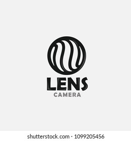 Camera photo lens icon . Shutter logo vector