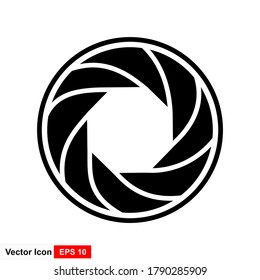 Camera shutter icon in flat style with a white background. Vector illustration.