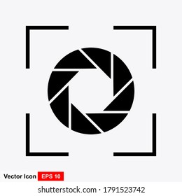 Camera shutter icon in flat style with a white background. Vector illustration.