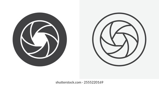 Camera shutter icon. outlined vector style.