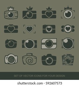 Camera shutter, lenses and photo camera icons set. studio, photographer and digital media. Trendy Hipster graphic arts