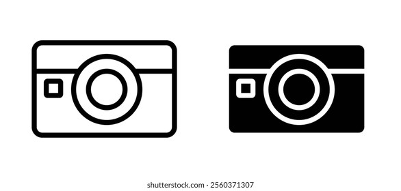 Camera vector icon set in black color.