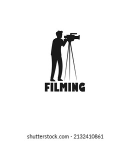 Kameraman filmt eine Szene schwarz Vektorsilhouette oder Logo-Illustration.