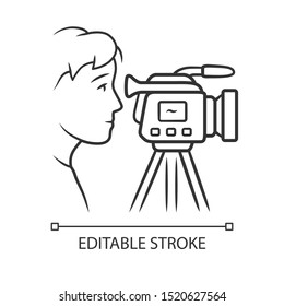 Cameraman linear icon. Videorecording, filming. Videographer, operator with camera. Video journalist, reporter. Thin line illustration. Contour symbol. Vector isolated outline drawing. Editable stroke