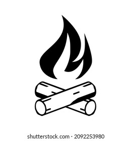Handgezeichnete Vektorgrafik von Campfire, Logo im Retro-Stil. Überquerte Stämme und Cartoon-Feuer-Flamme.