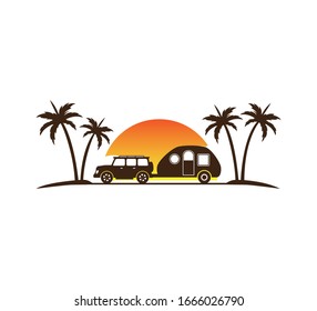 Campingwagen und Anhänger am Sonnenuntergang mit Palmen für Sommerferien Camping Vektorillustration Logo-Vorlage