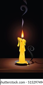 Quema de velas con candelabros sobre una mesa antigua. 