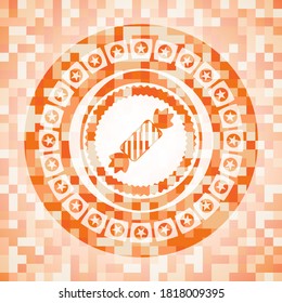 icono de caramelo dentro del emblema abstracto del mosaico naranja. 