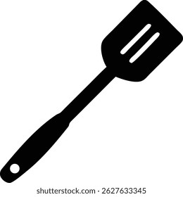 Capturado sobre um pano de fundo branco-escuro, este vetor mostra uma espátula preta sólida usada para cozinhar, definida por sua cabeça plana e um design perfurado com fendas paralelas.