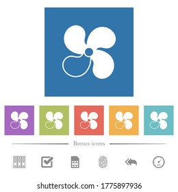 Iconos blancos planos de nivel 3 del ventilador del coche en fondo cuadrado. 6 iconos de bonificación incluidos.