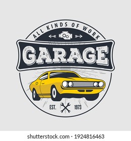 Servicio de reparación de coches, concepto de diseño de logotipo vintage con coche clásico. Ilustración del vector