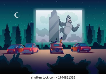 Cine callejero en auto. El teatro con automóviles se encuentra en un aparcamiento al aire libre por la noche. Gran pantalla exterior. Banner vectorial nocturno en estilo caricatura