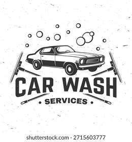Logo de lavado de coches, emblemas, insignias e iconos. Vector. Plantilla para el logotipo de lavado de coches, limpieza de coches, lavado y servicio con burbujas y coche retro.
