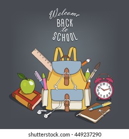 Tarjeta "Volver a la escuela". Mochila, bolígrafo, lápiz, regla, cepillo, marcador, reloj despertador, cuaderno, libro, manzana. Ilustración vectorial.