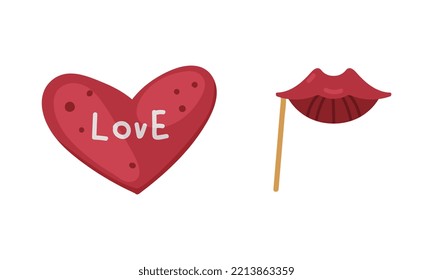 Conjunto de objetos de fiesta de la cabina de fotos del carnaval. Corazón y labios rojos en ilustración vectorial de caricatura de palos